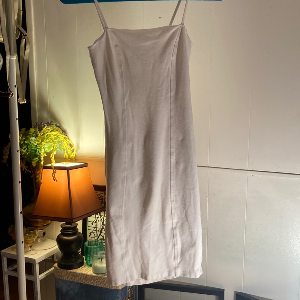 White bodycon dress